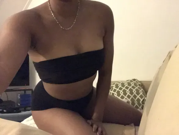 OnlyFans account  tinatrix avatar 1