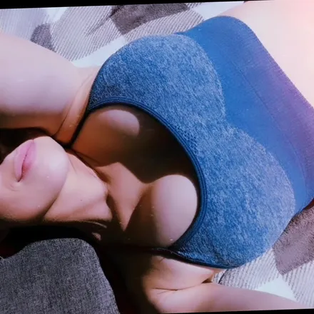 OnlyFans cuenta hollyred95 header 2