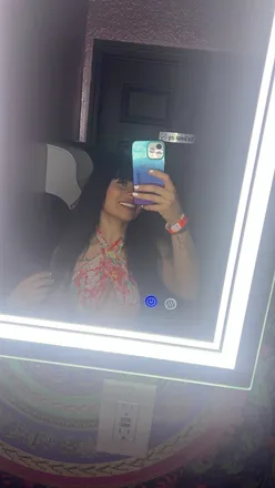 OnlyFans cuenta chanelys header 2