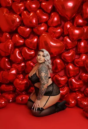OnlyFans cuenta yvngslimthck header 2