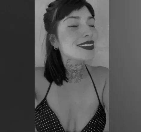 OnlyFans cuenta lunaroja95 avatar 1
