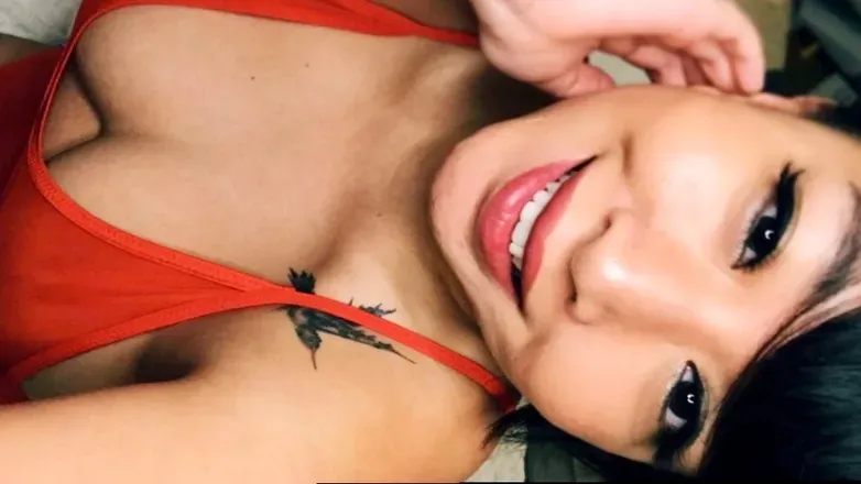 OnlyFans cuenta lexxxylove header 2
