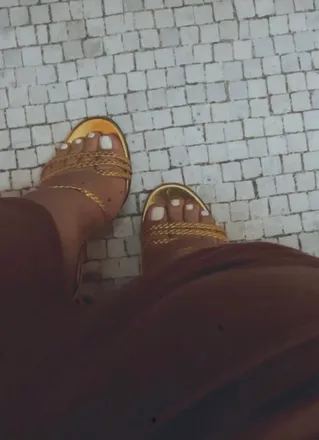OnlyFans cuenta prettywhitepiggies header 2