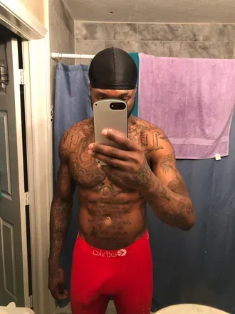 OnlyFans account  bigpoppimack avatar 1