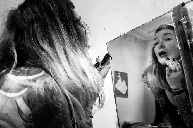 OnlyFans cuenta mistresslolanoir header 2