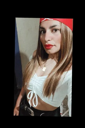 OnlyFans cuenta emiliaaa33 header 2