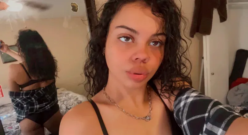 OnlyFans cuenta sxycaramel99 header 2