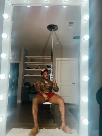OnlyFans account  mosthatedsavage header 2