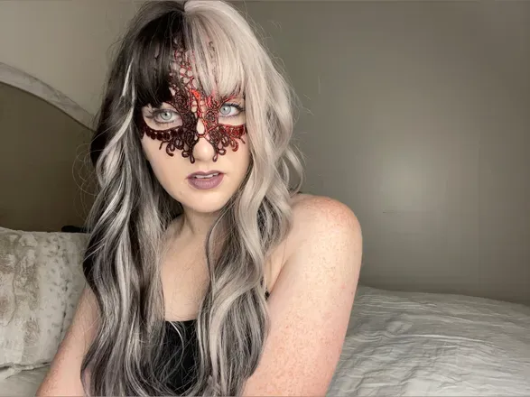 OnlyFans cuenta scarlet_doll2 avatar 1
