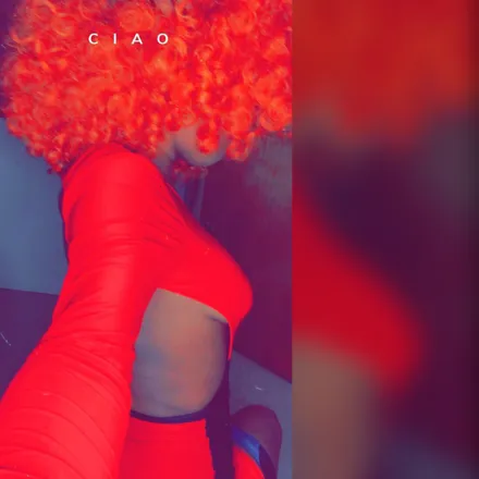 OnlyFans cuenta loveelyll header 2