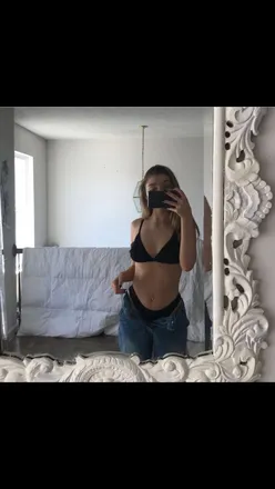 OnlyFans cuenta emz.rose header 2
