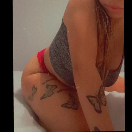 OnlyFans cuenta honeymarieee header 2
