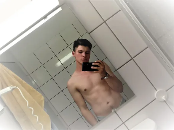 OnlyFans cuenta peter4123 header 2