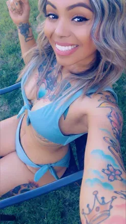 OnlyFans account  highitscrystal avatar 1