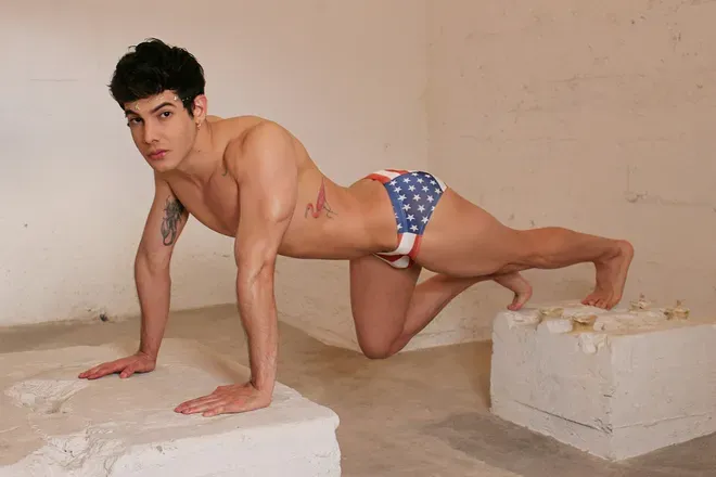 OnlyFans account  minsito header 2