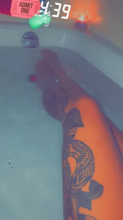 OnlyFans cuenta goldhoneypeaches header 2