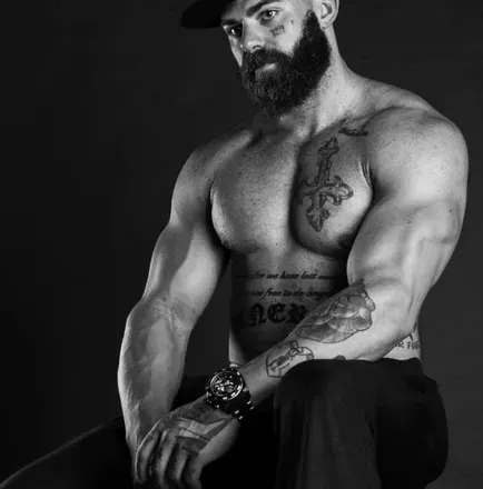 OnlyFans account  strongbear avatar 1