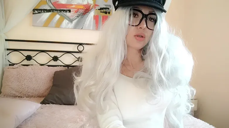OnlyFans cuenta loveniadoll avatar 1