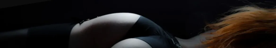 OnlyFans account  eeziss header 2