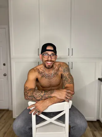 OnlyFans cuenta michaelgrey69free header 2