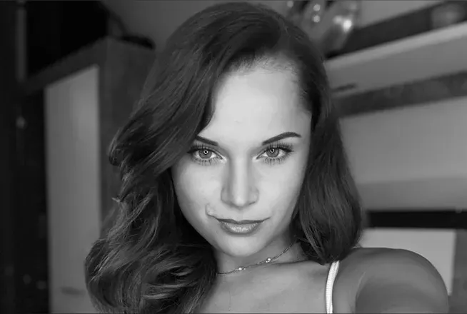 OnlyFans cuenta rominaxpi header 2